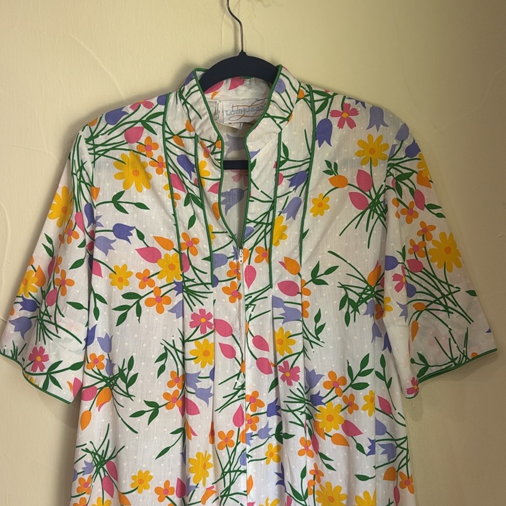 LOUNGEES Vintage Floral 70s House Dress Robe Caftan Half Zip Maxi Length Pockets